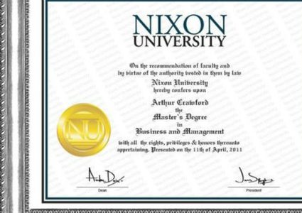 آلاف البريطانيين اشتروا شهادات ومؤهلات علمية  مزيفة من باكستان