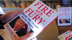 "نار وغضب" يشق طريقه إلى السينما