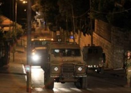 حملة اعتقالات ومداهمات في الضفة
