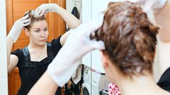 خطوات أساسية لتحصلي على لون شعر رائع