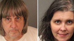 أب و أم يعذبان أولادهما !