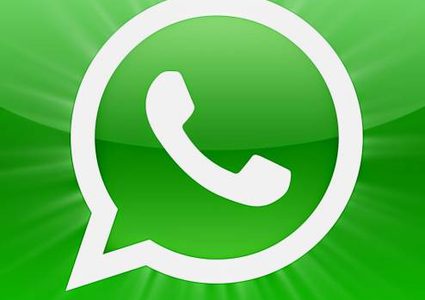 كشف جريمة ابتزاز سيدة عبر تطبيق "الواتساب"