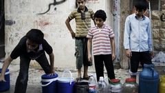 انتشار أمراض الكلى بصفوف اللاجئين في مخيم اليرموك