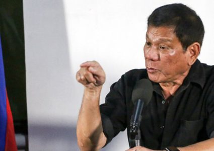 الفلبين تحظر على مواطنيها العمل في الكويت