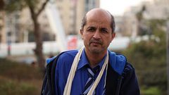 سائق مقدسي يروي تفاصيل اعتداء شرطي إسرائيلي عليه