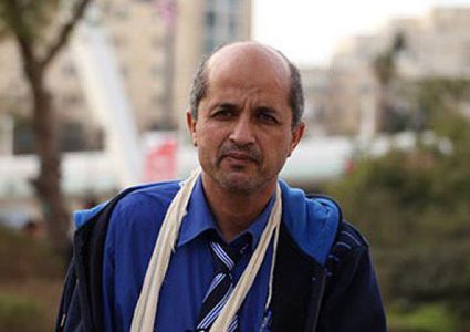 سائق مقدسي يروي تفاصيل اعتداء شرطي إسرائيلي عليه