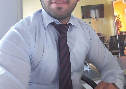 الو..اذاعة النجاح..انا ام اسير