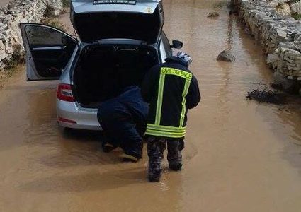 بالصور: 305 حادث اطفاء وانقاذ خلال اسبوع