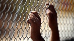 3 أسرى يدخلون أعوامًا جديدة