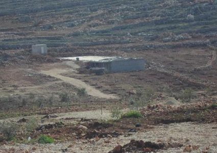 إخطار بإخلاء أراض زراعية ووقف البناء في بئر للمياه