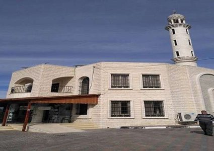 افتتاح أول مسجد يعمل بالطاقة الشمسية في الضفة الغربية