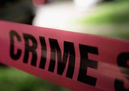 عمره 80 عاماً.. ويسطو على بنك