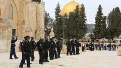 تمهيدا لزيارة بنس لحائط البراق..الاحتلال ينشر تعزيزات عسكرية إضافية في القدس