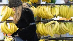 إعفاء مديرة سورية لبيعها الموز اللبناني في سوق الهال