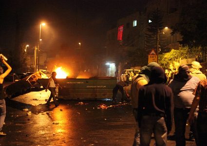 13 إصابة خلال مواجهات مع الاحتلال في بلدة عزون