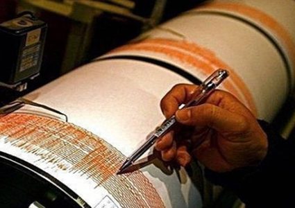 زلزال شدته 6.1 درجة قبالة إندونيسيا