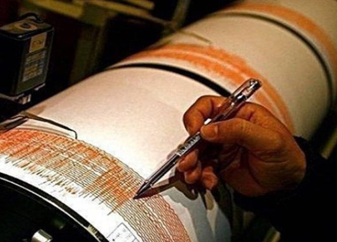 زلزال شدته 6.1 درجة قبالة إندونيسيا
