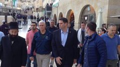 إضراب في القدس ...بنس يُدنس ساحة البراق