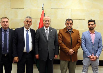 الحمد الله يستقبل وفداً من نقابة المهندسين ويطلع على احتياجاتها