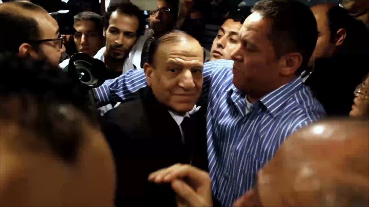 الغموض يكتنف مصير عنان بعد اعتقاله