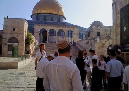 جماعات "الهيكل" تدعو لاقتحامات واسعة للأقصى صباح غد