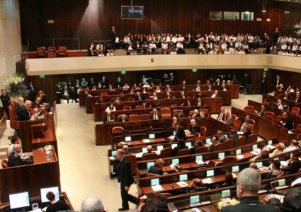 الكنيست يقر قانون بشأن جثامين الشهداء