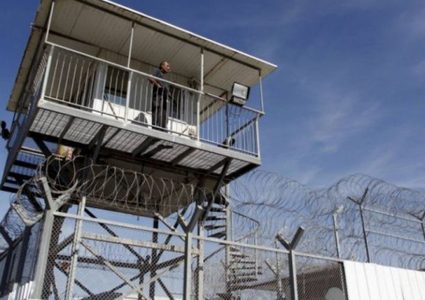 أحكام جائرة وغرامات باهظة بحق 3 أسرى مقدسيين