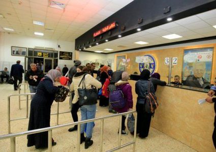 تنقل 4964 مسافر على معبر الكرامة