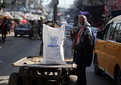 رسالة احتجاج لإدارة ترامب ضد تقليص المساهمة "للأونروا" من 21 منظمة دولية