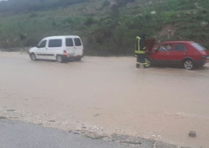 انقاذ شاب من الغرق في برطعة