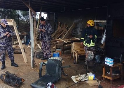 إصابة مواطنين بانفجار عبوة "تنر"