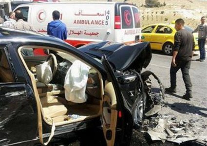 اصابات في حادث سير بالخليل