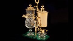 15.500 دولار لماكينة القهوة الأغلى في العالم