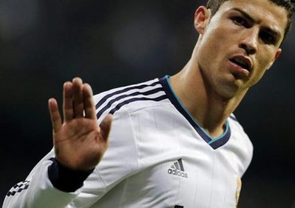 "البوابة الزرقاء" طريق كريستيانو للعودة إلى البريميرليج