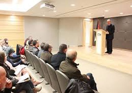 مؤسسة ياسر عرفات تنظم ورشة عمل ضمن مسابقة المعرفة الوطنية