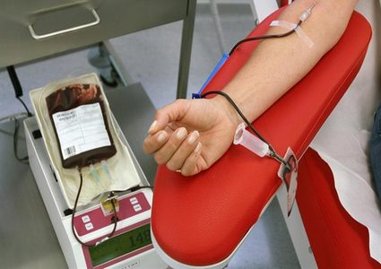 نقابة الصحفيين وبنك الدم يطلقان حملة للتبرع بالدم