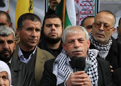 الزق: أكبر هدية للأسرى استعادة وحدتنا