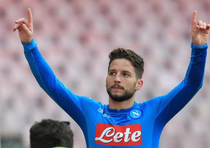 نابولي يستعيد صدارة الدوري الإيطالي بالفوز على بولونيا