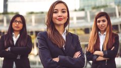 كيف تنجح النساء في بدء عمل تجاري مربح؟ (فيديو)