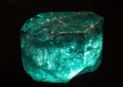 العثور على قطعة زمرد "ضخمة"