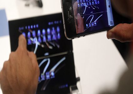 تابلت قابل للطي يتحول إلى هاتف ذكي من "LG"