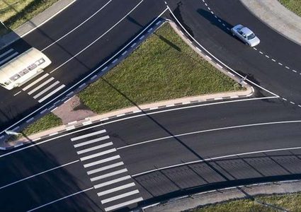 سجن سائحة صينية لقيادتها السيارة ببطء