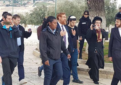 غليك يقتحم المسجد الأقصى(صور،فيديو)