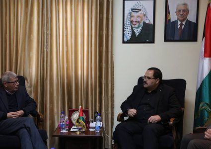 صيدم وقراقع يؤكدان قدسية حق الأسرى في التعليم