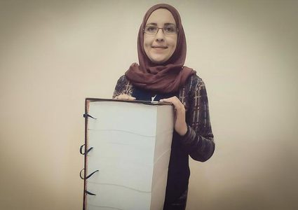 جزائرية تدخل «غينيس» بتأليف أضخم وأغرب كتاب في العالم