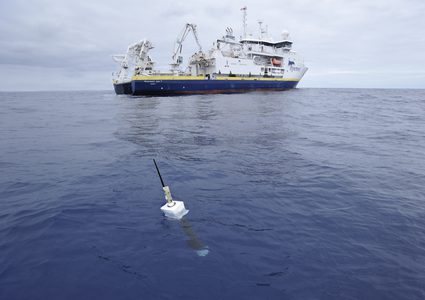 أجهزة استشعار للكشف عن أسرار المحيطات العميقة