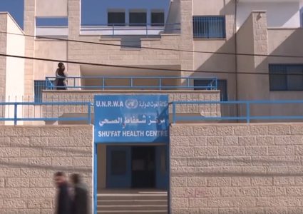 بالفيديو.. أزمة "الأونروا" تعصف باللاجئين الفلسطينيين