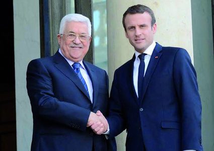 هل أقنع الرئيس عباس نظيره الفرنسي؟
