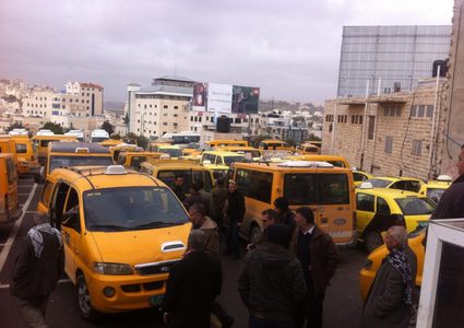 الوقائي ينهي مشكلة مجمع المركبات المركزية في الخليل