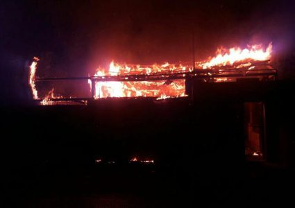 نفوق 5500 طير نتيجة حريق بركس شمال نابلس